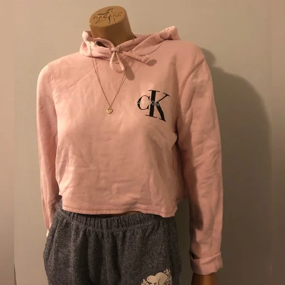 Cropped Sweater - Picture 2 of 3